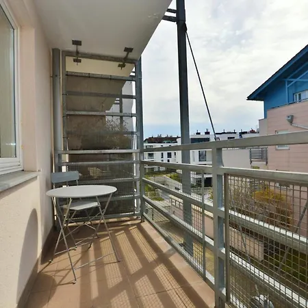 Bright Victus With Parking In The Heart Of By Renters * Sopot